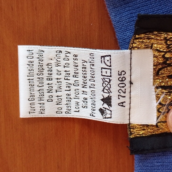 Bob Mackie Embellished 3/4 Sleeve Sweater Size:1X Color: Periwinkle - Picture 10 of 13